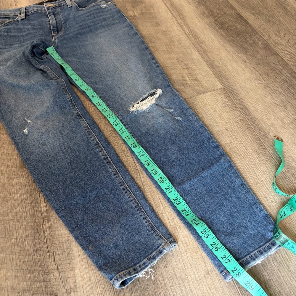 Hudson Jeans Nico Super Skinny Jeans.
Women’s Size 30 - Picture 11 of 12